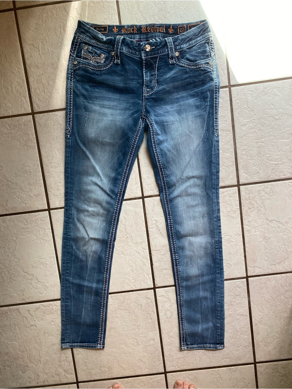 Rock Revival Barby Jeans 27 Embellished Flap Pockets Skinny with 29 Inch Inseam